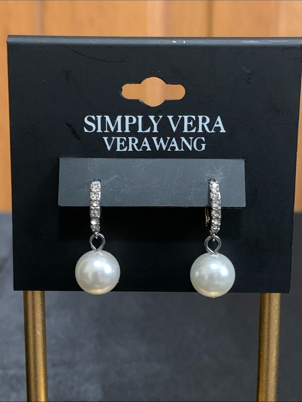 NWT Simply Vera Vera Wang silver tone faux pearl earrings